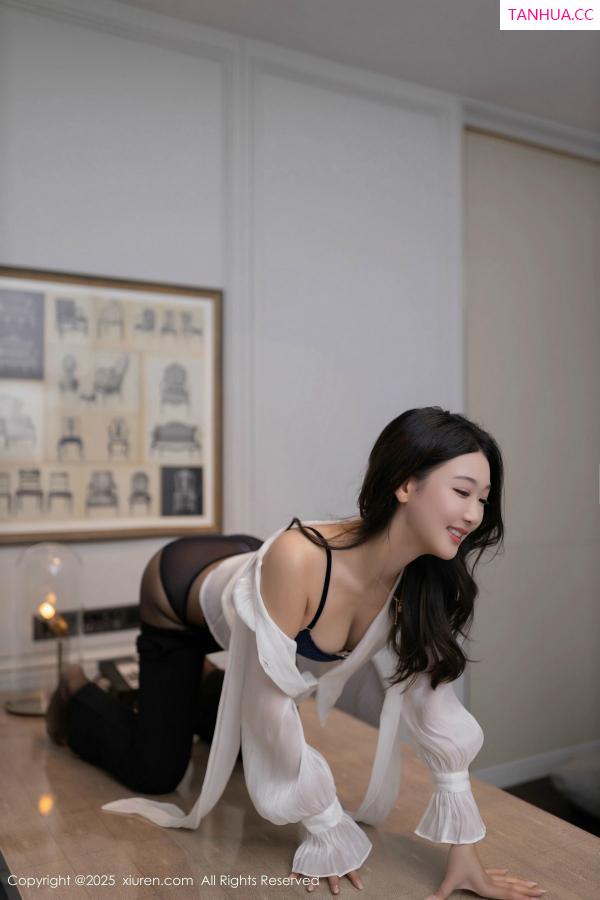 唐安琪  [XiuRen]高清写真图 2025.03.03 No.9960 唐安琪 黑丝美腿第18张图片